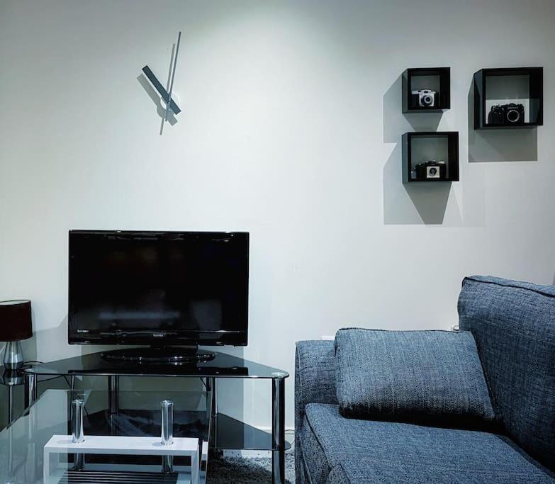 Two Bedroom Luxury With Film Style Appartamento *