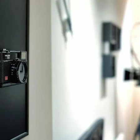 Two Bedroom Luxury Apt With Film Style Swansea Exterior photo